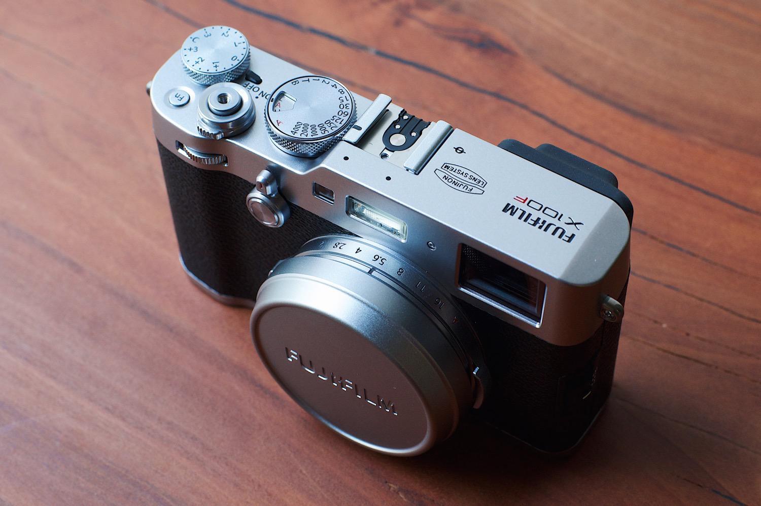 FUJIFILM X100Fレビュー。最高クラスの性能を持つコンデジです