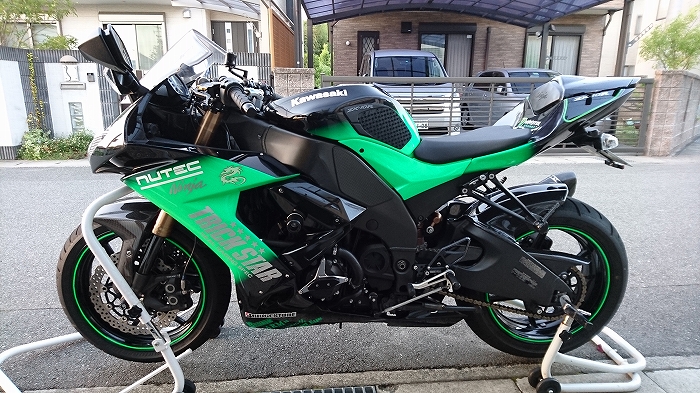 ZX-10Rのハンドル交換のレポート