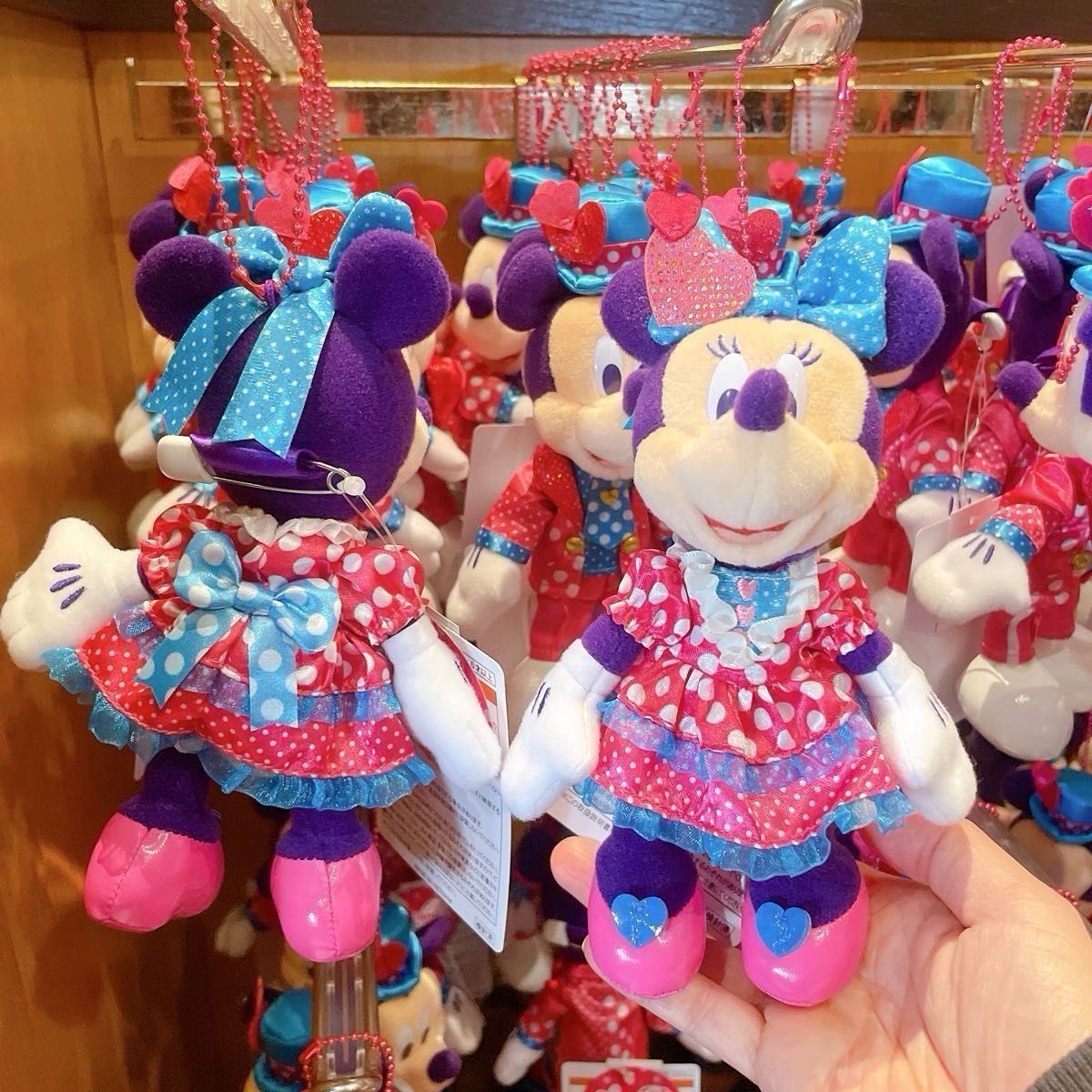 ディズニー ミニー パルパルーザ ファンダーランド ぬいぐるみバッジ