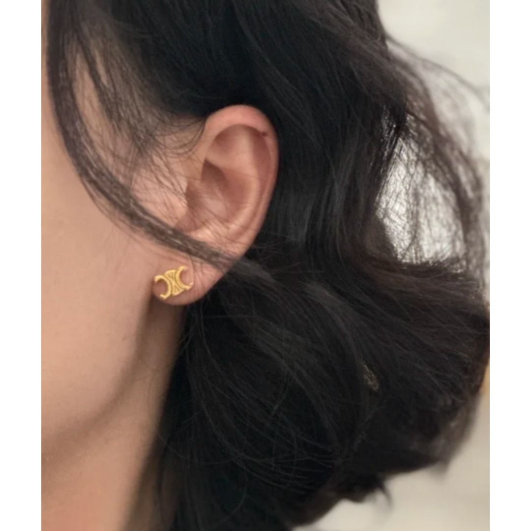 ギフトにも！すぐ届く！CELINE トリオンフ スタッズ ピアス (CELINE