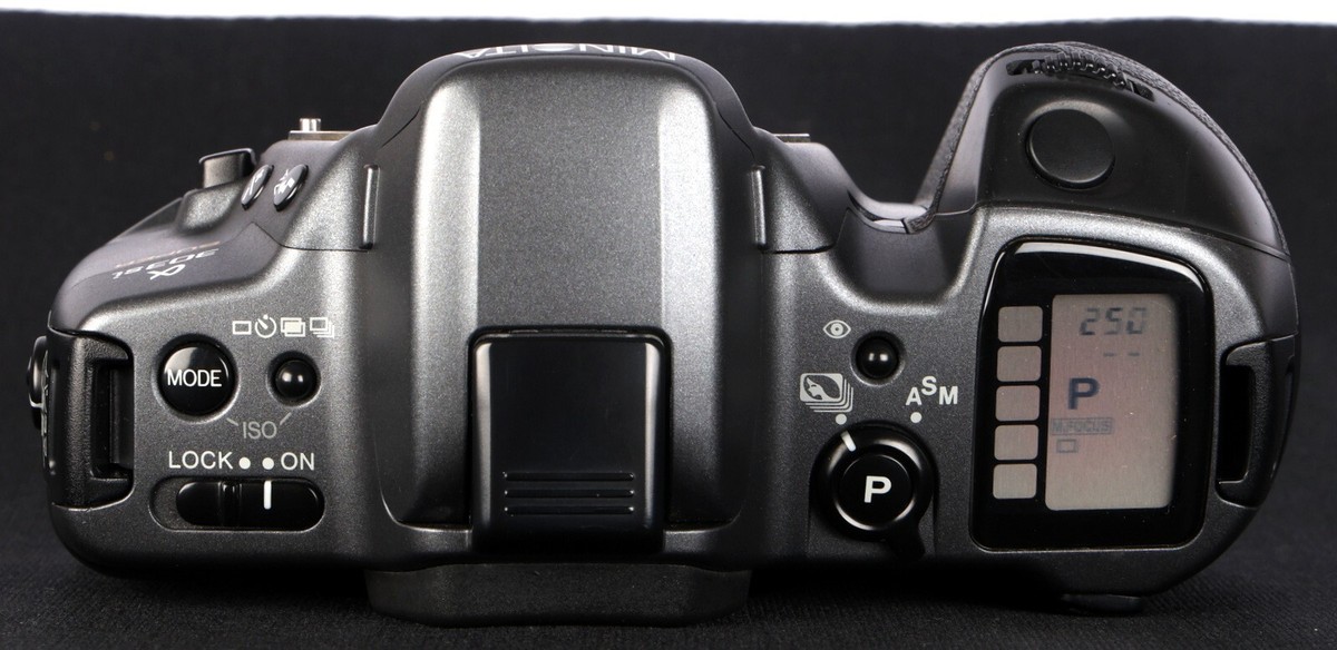 Minolta Alpha 303si Super Quartz Date 35mm Film AF SLR Camera Body