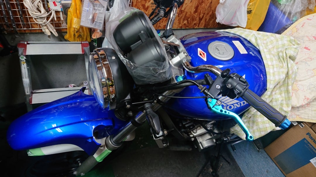 ホーネット250 フロントフェンダー交換 | ライダー、時々呑んだくれな