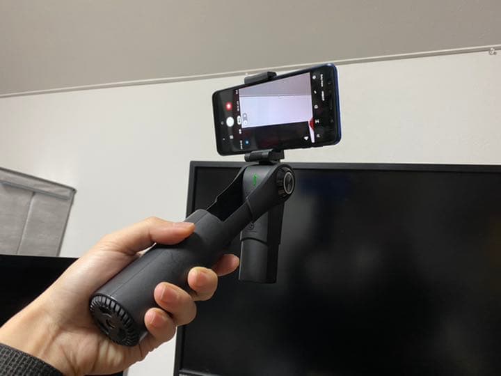 スマホ用ジンバル　スタビライザー Amazon.co.jp: AOCHUAN スマートフォン用ジンバルスタビライザー