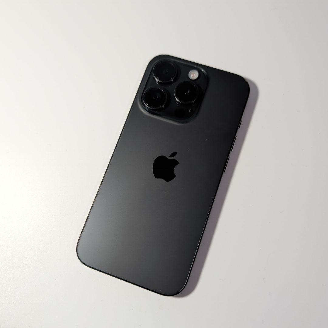 iPhone 15 Pro 128GB ブラックチタニウム CASETiFY