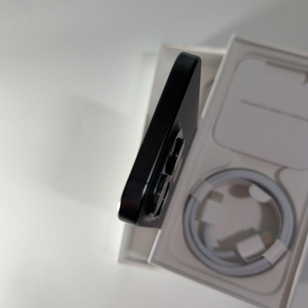 iPhone 15 Pro 128GB ブラックチタニウム CASETiFY