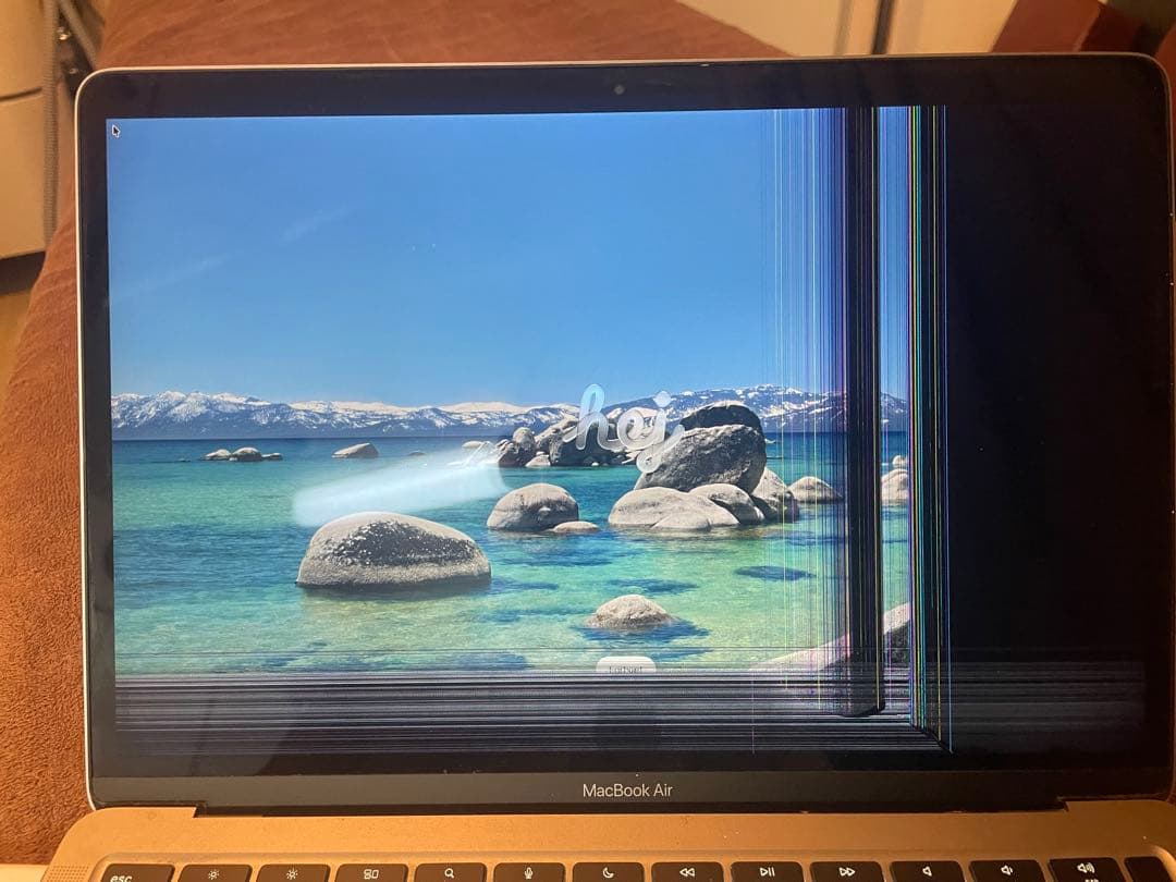 【ジャンク】ディスプレイ破損MacAir13インチM1 シルバー 本体 充電器付