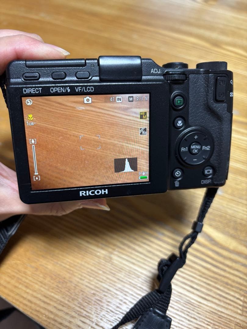 RICOH GXR （本体+P10レンズキット）