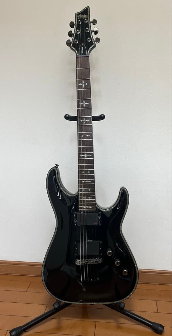 ギター SCHECTER Hellraiser C-1 (AD-C-1-HR/BLK) SCHECTER C-1 FR Hellraiser [AD-C-1-FR-HR] (BLK) ｜イケベ楽器店